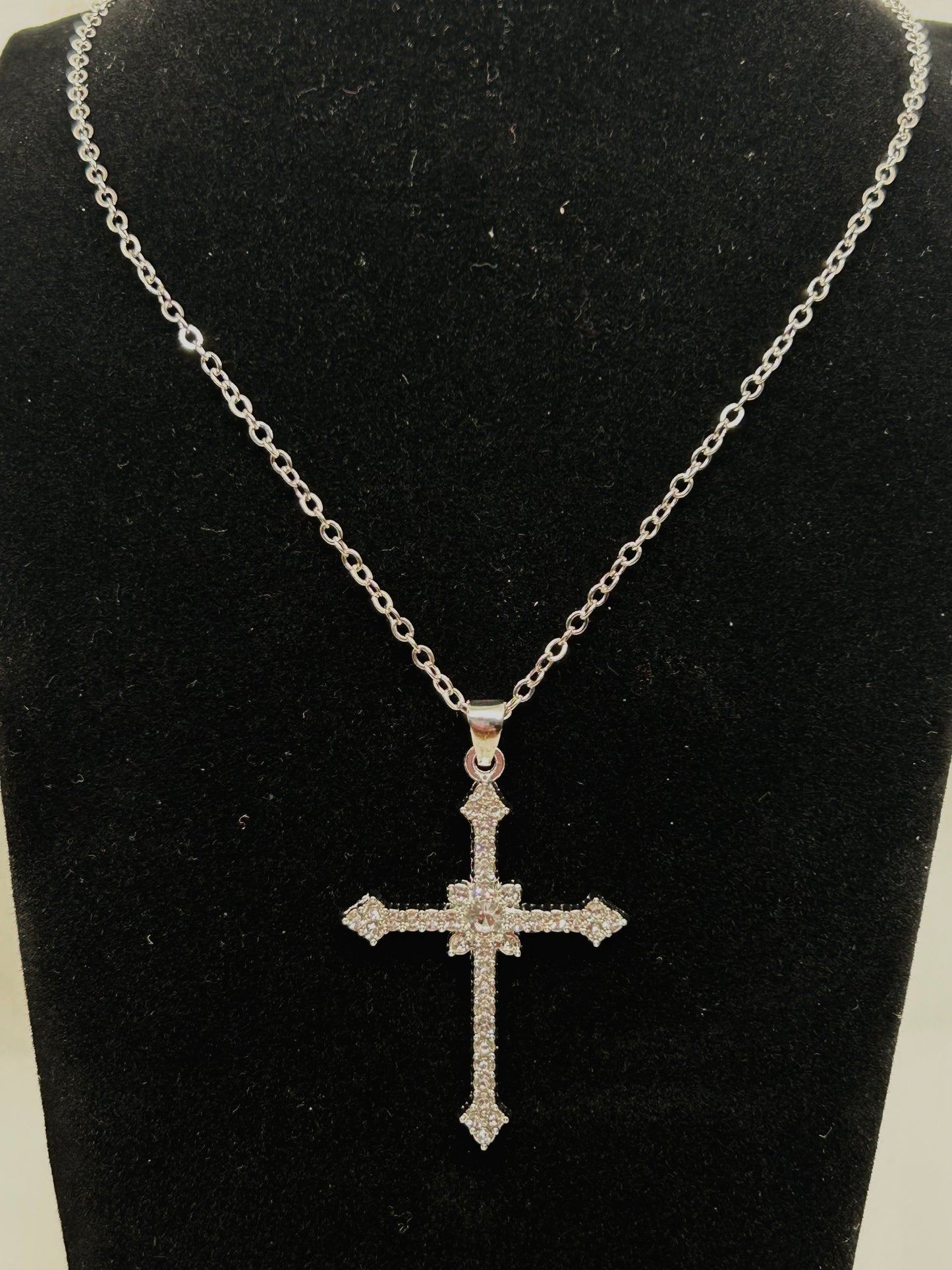 SILVER CROSS NECKLACE